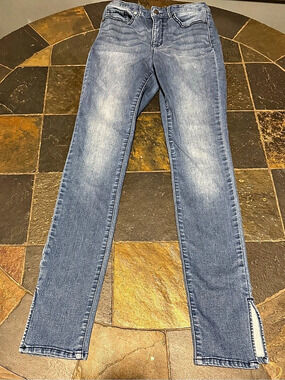 Sofia Jeans by Sofia Vergara Rosa Curvy Ankle Jeans Waist 30 Blue